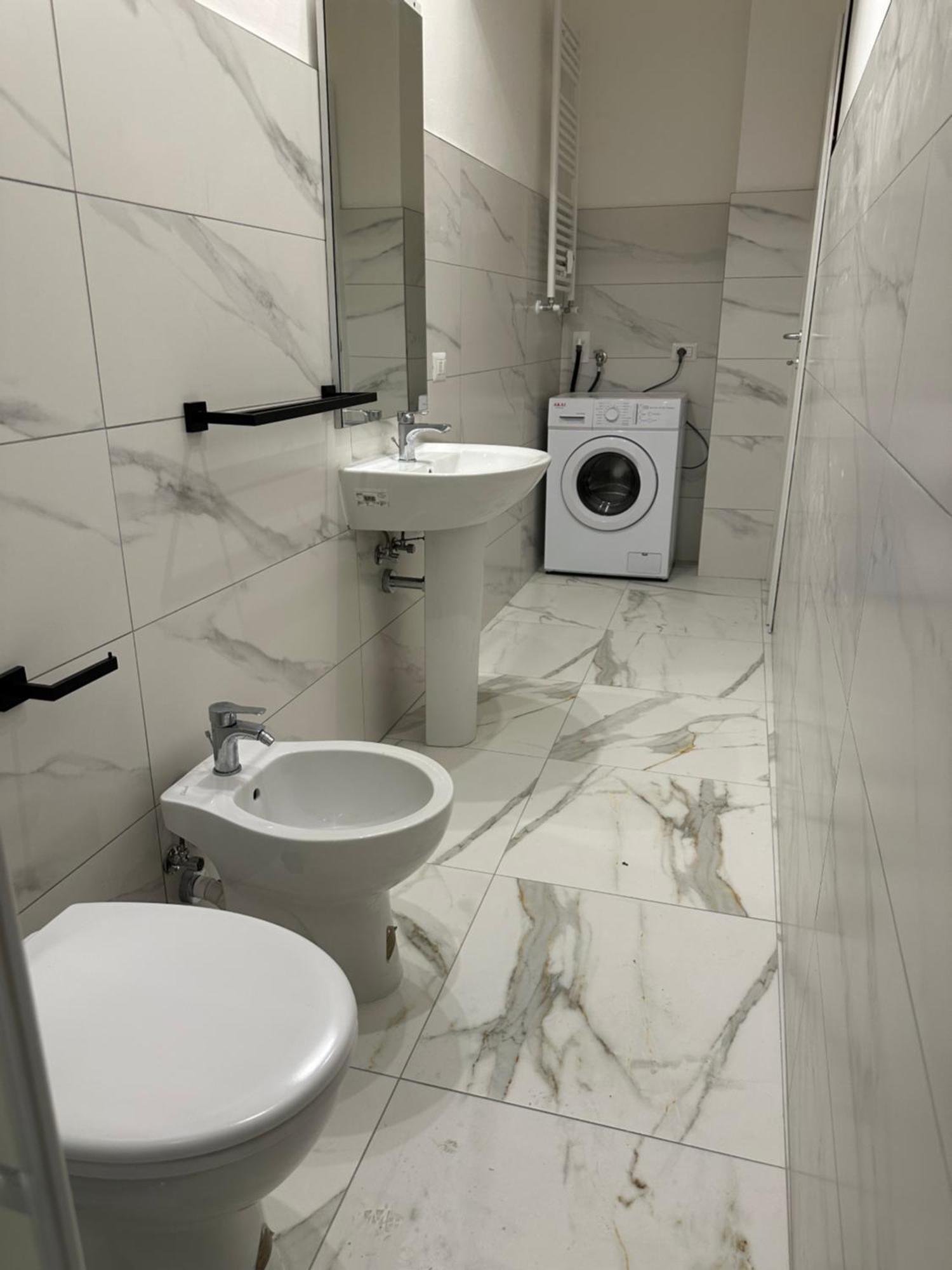 Jcube Apartments Bocconi Milano Exteriör bild