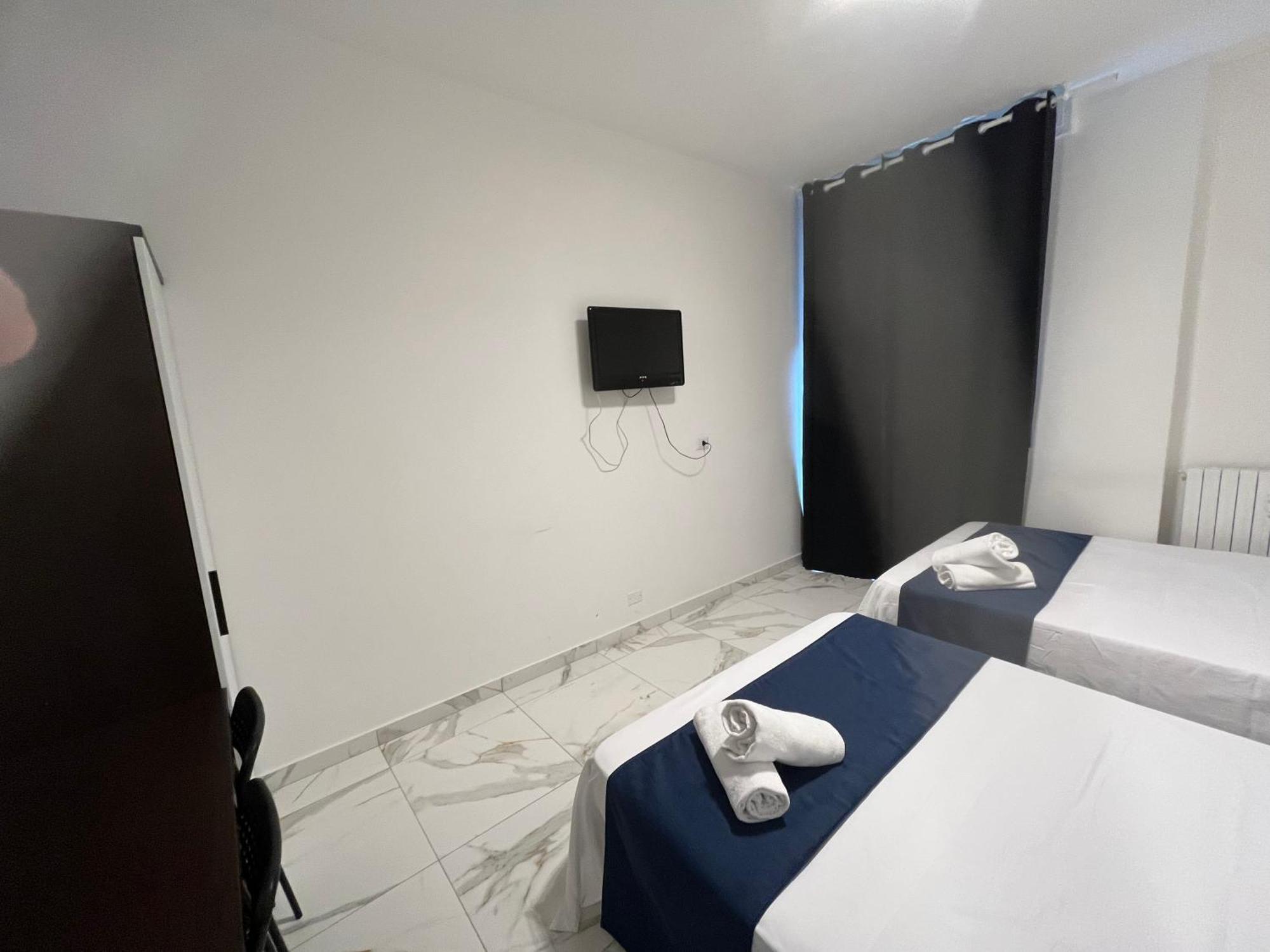 Jcube Apartments Bocconi Milano Exteriör bild